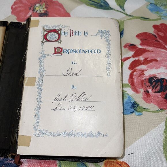 Genuine Morocco Leather Bible NEEDS RESTORATION Bad Condition Red Letter Edition - Picture 8 of 16